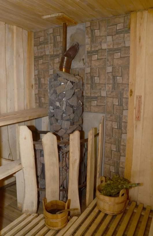 Gostynnyi Dvir U Marichky Otel Lazeshchyna Dış mekan fotoğraf