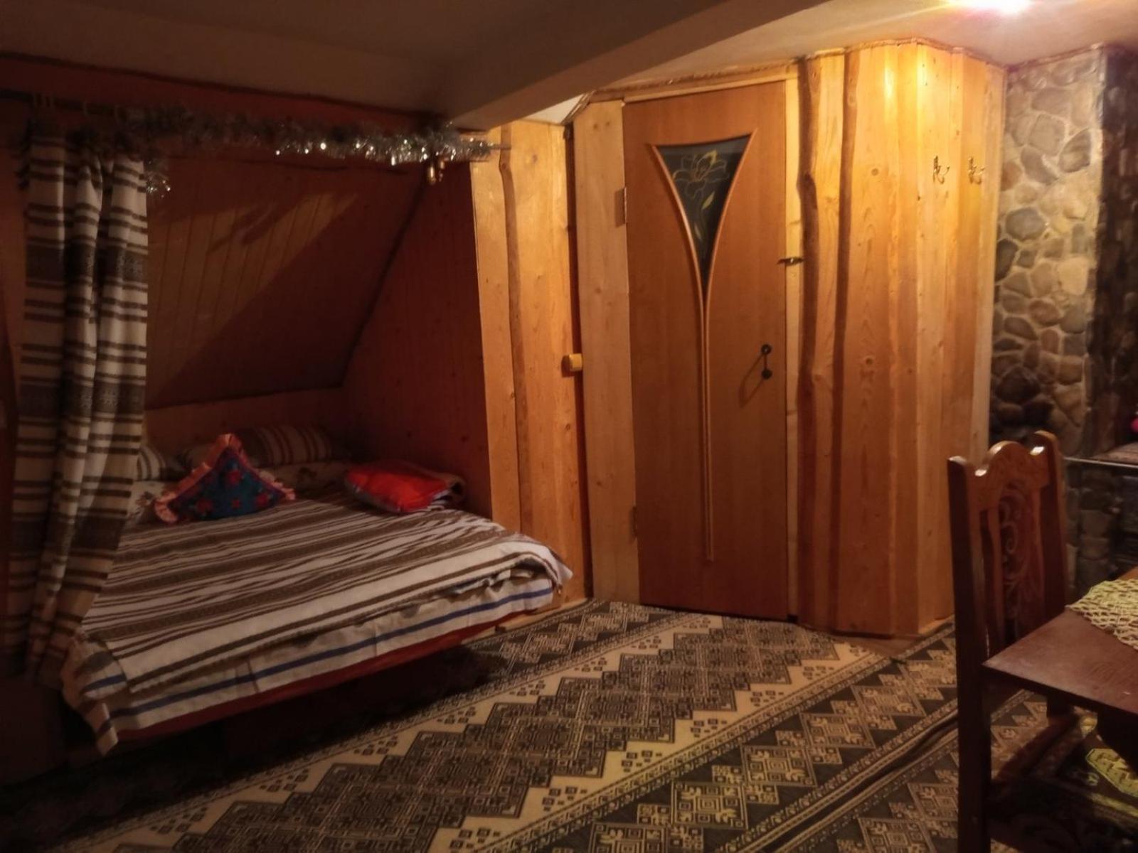 Gostynnyi Dvir U Marichky Otel Lazeshchyna Dış mekan fotoğraf