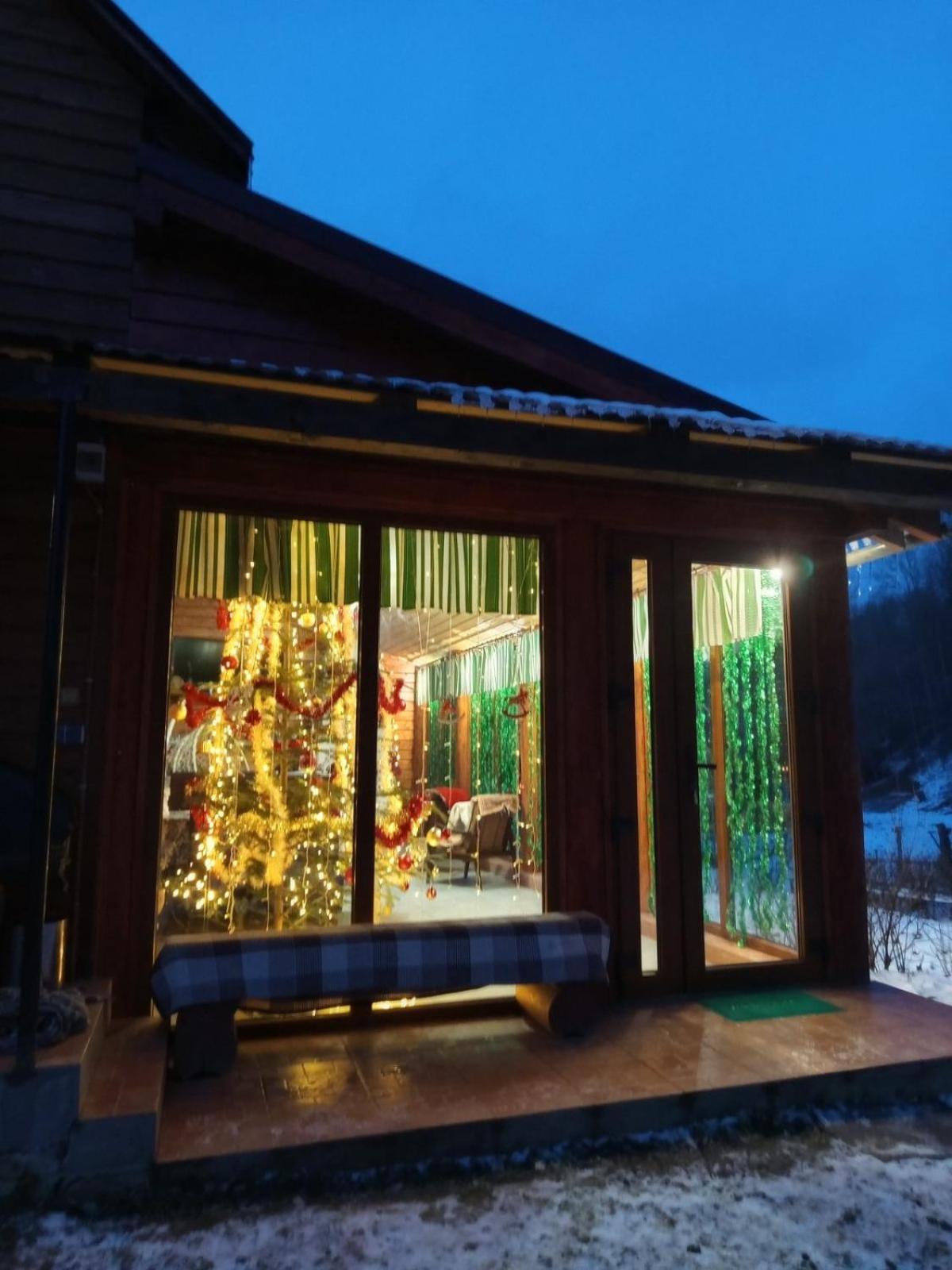 Gostynnyi Dvir U Marichky Otel Lazeshchyna Dış mekan fotoğraf